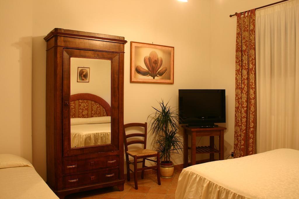Bassano Romano B&B Le Palme מראה חיצוני תמונה